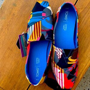 Brand New TOMSMulti colored with tags